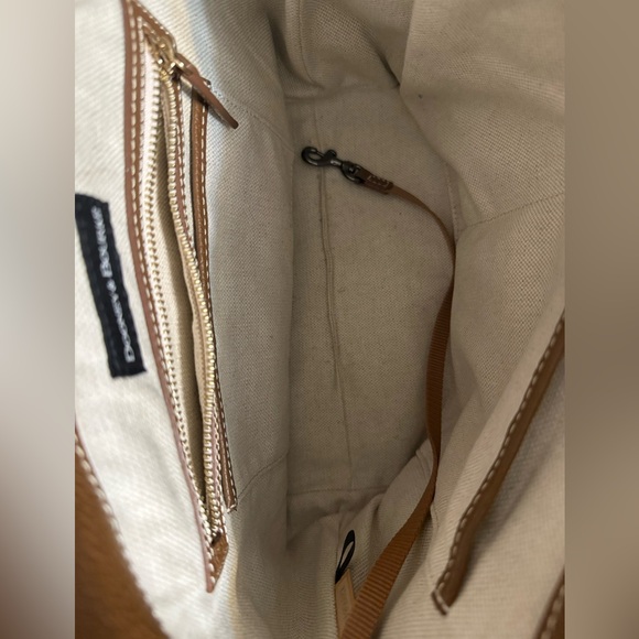 NWOT, Dooney & Bourke Logo Lock Shoulder Bag - Picture 12 of 16